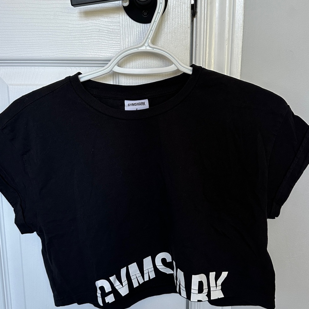 Gymshark Black Cropped T-Shirt